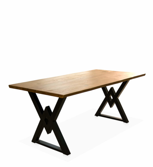 MESA TEKA MACIZA PATAS ROMBO